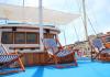 Traditionelles Kreuzfahrtschiff Adonis - hölzerner Motorsegler 1975 Yachtcharter  1975 Split :: Yachtcharter Kroatien