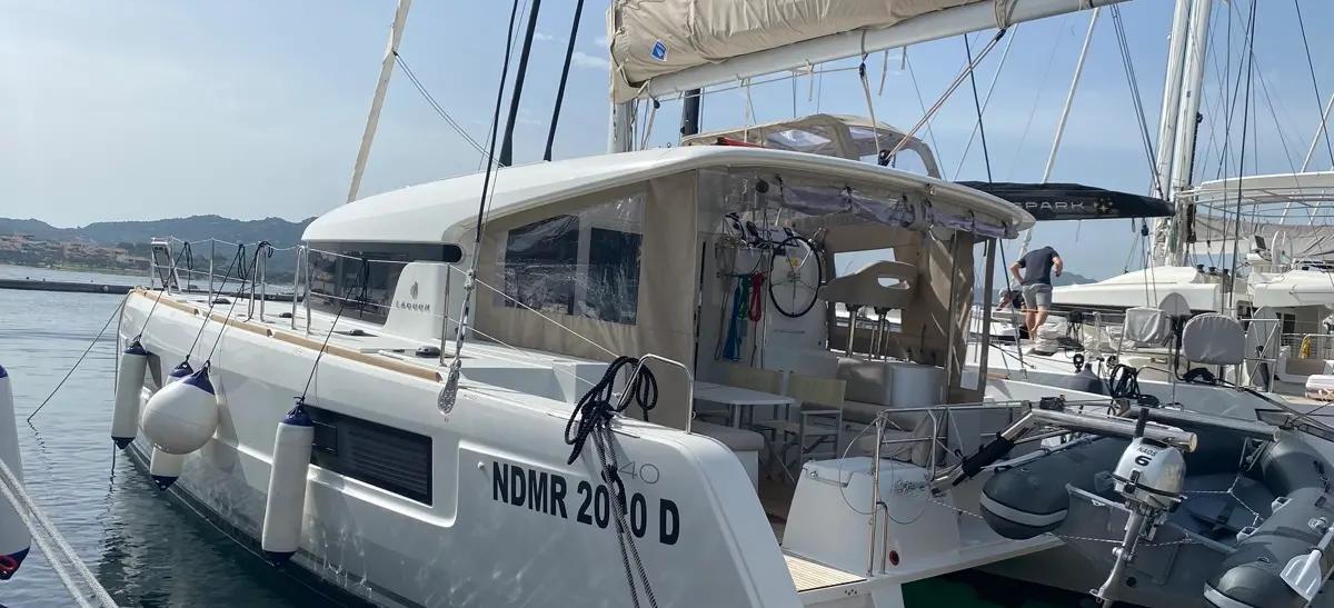 Lagoon 40