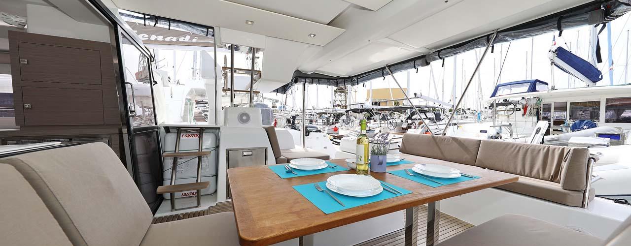 2022. Fountaine Pajot Astréa 42