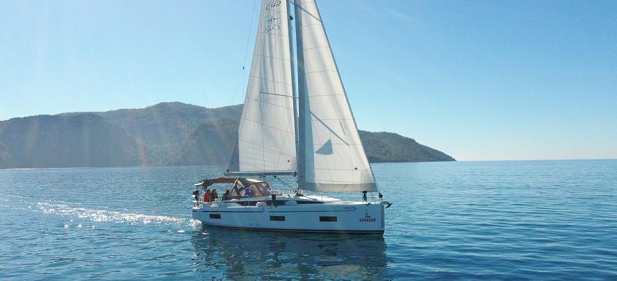 Bavaria C42