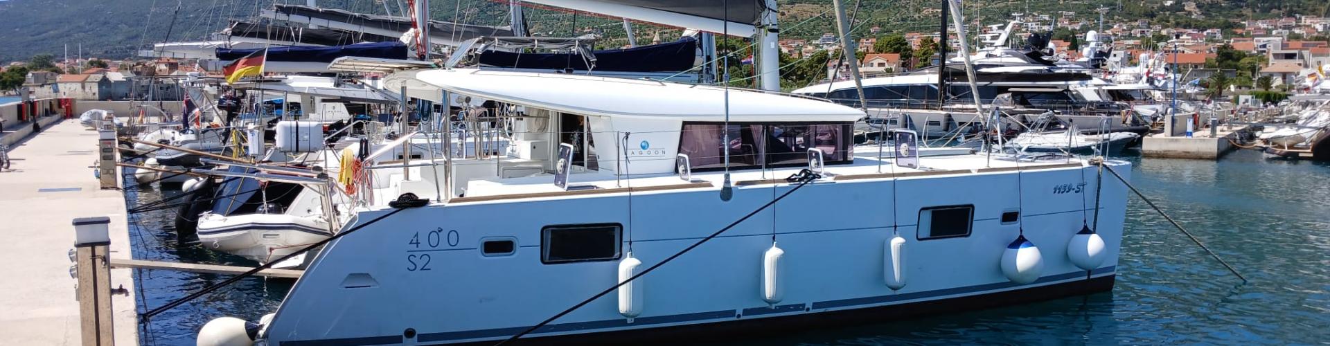 Katamaran Lagoon 400 S2