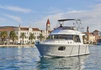 Motoryacht Swift Trawler 30 Trogir Kroatien