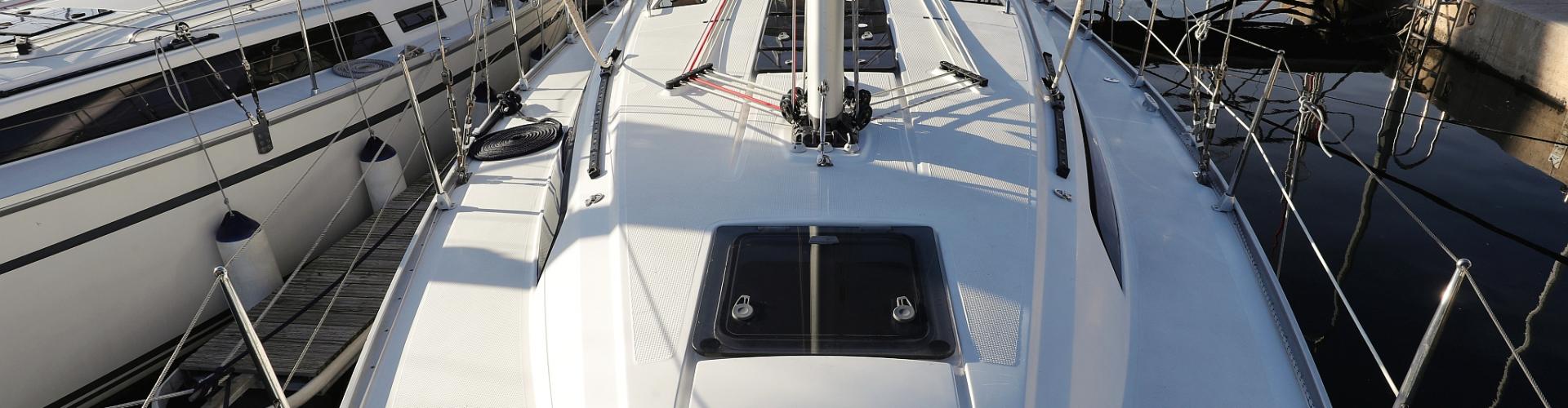 2015. Bavaria Cruiser 37