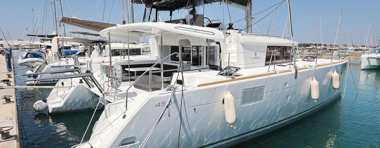 Lagoon 450 Fly