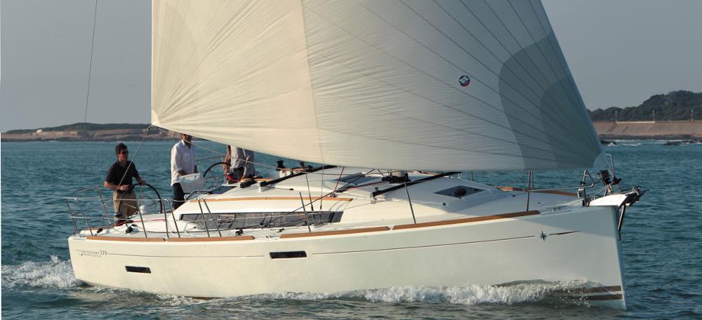 Sun Odyssey 379