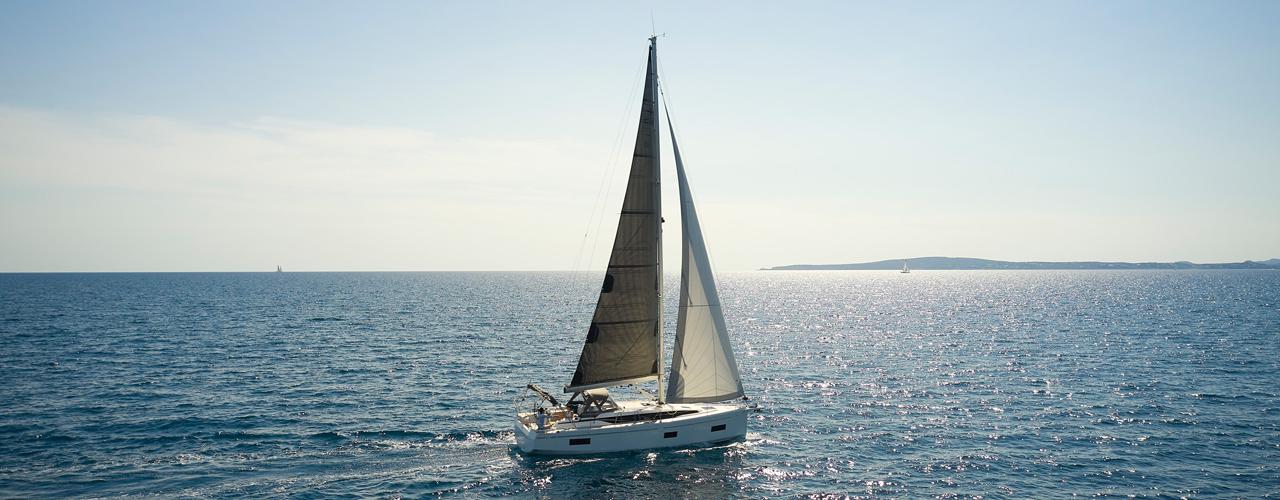 2023. Bavaria C38