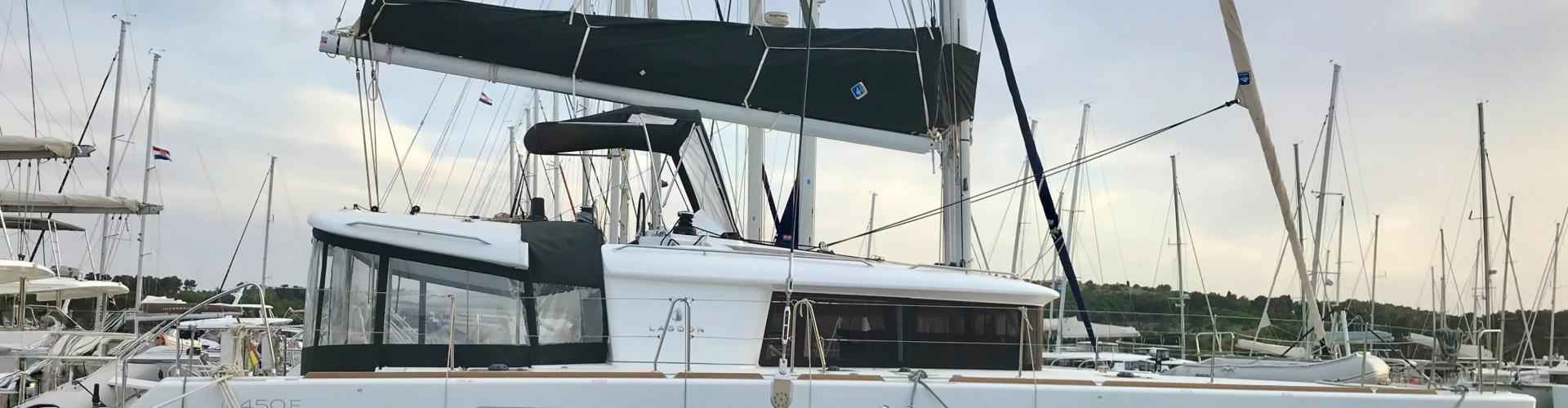 2018. Lagoon 450