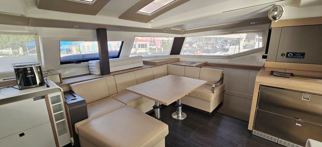 2023. Fountaine Pajot Elba 45v
