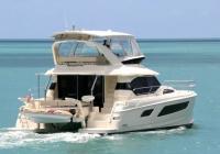 Motoryacht Aquila 44  New Providence Bahamas