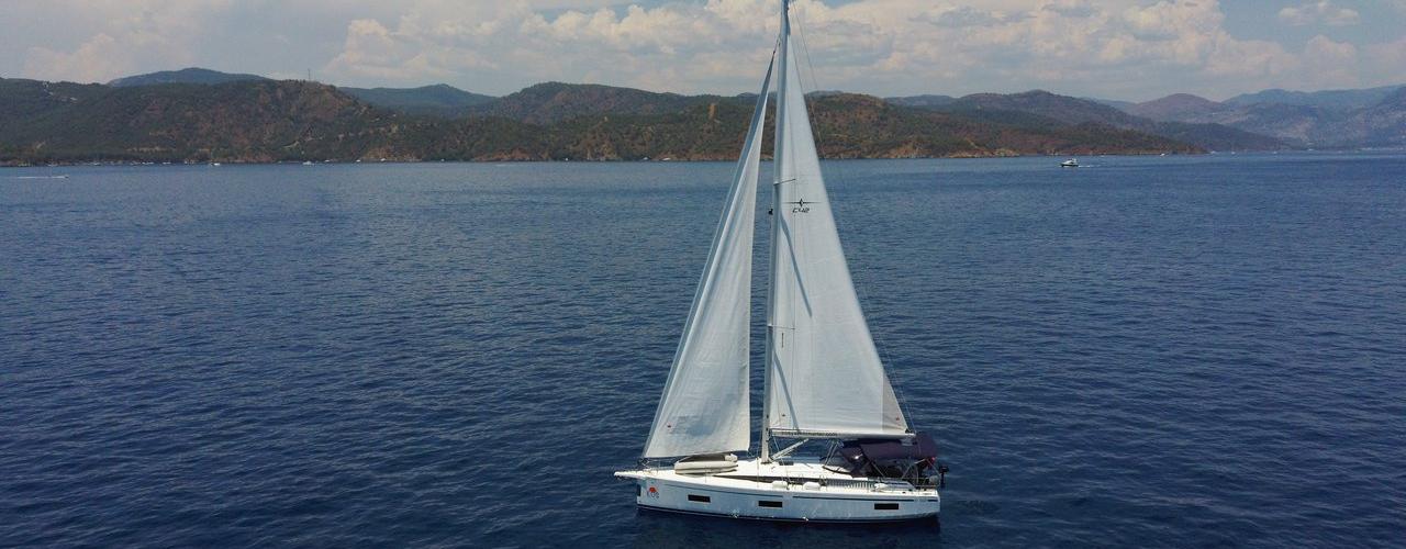Bavaria C42