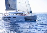 Katamaran Excess 15 Trogir Kroatien