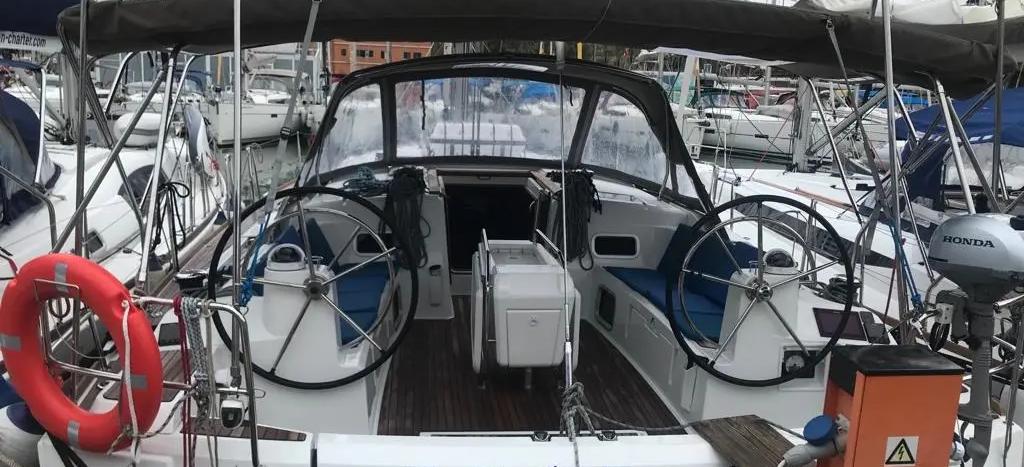 Sun Odyssey 519