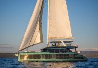 Katamaran Sunreef 70 Kaštela Kroatien