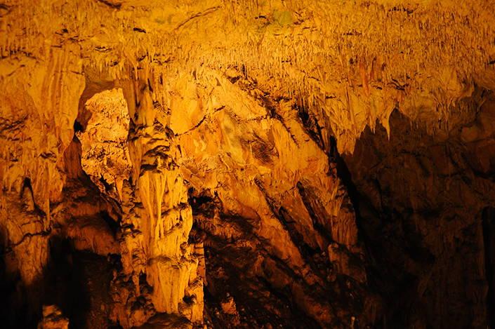 Biserujka Höhle