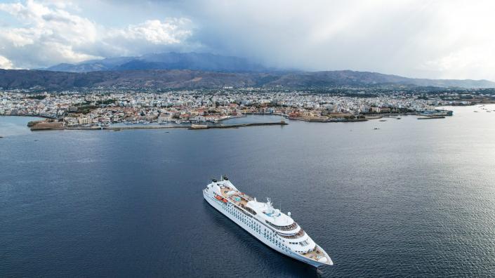 Kreuzerschiff Kreuzfahrt Chania Kreta Griechenland